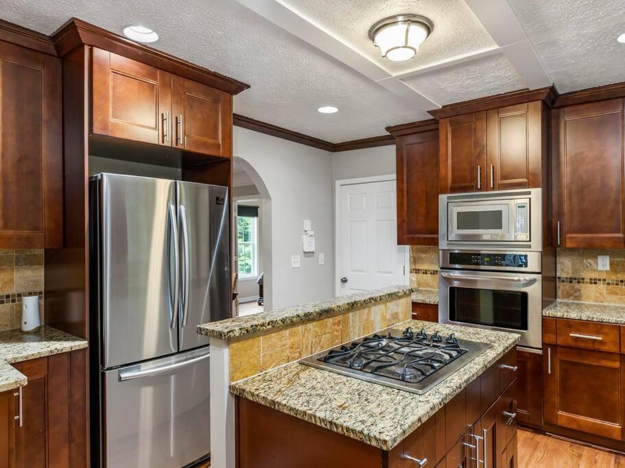 Gorgeous East Village Home Near Downtown Sleeps 12 5 Bedrooms Coffee Bbq Ac Parking Atlanta Esterno foto