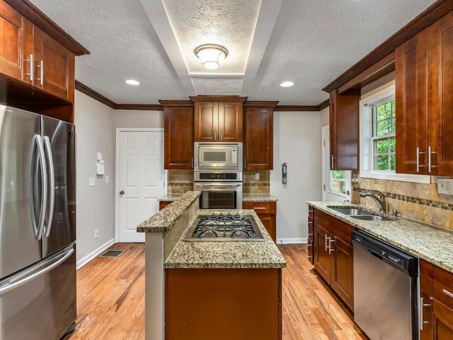 Gorgeous East Village Home Near Downtown Sleeps 12 5 Bedrooms Coffee Bbq Ac Parking Atlanta Esterno foto